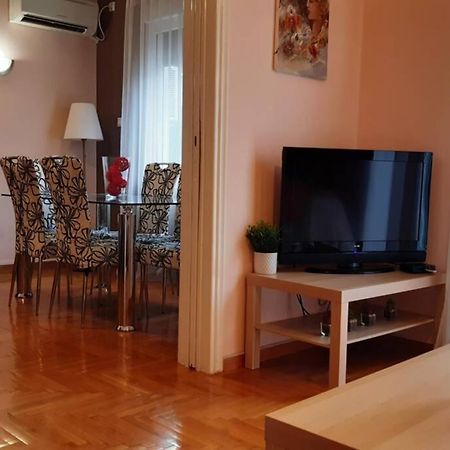 Georgia'S Cozy Apartment In Koukaki เอเธนส์ ภายนอก รูปภาพ